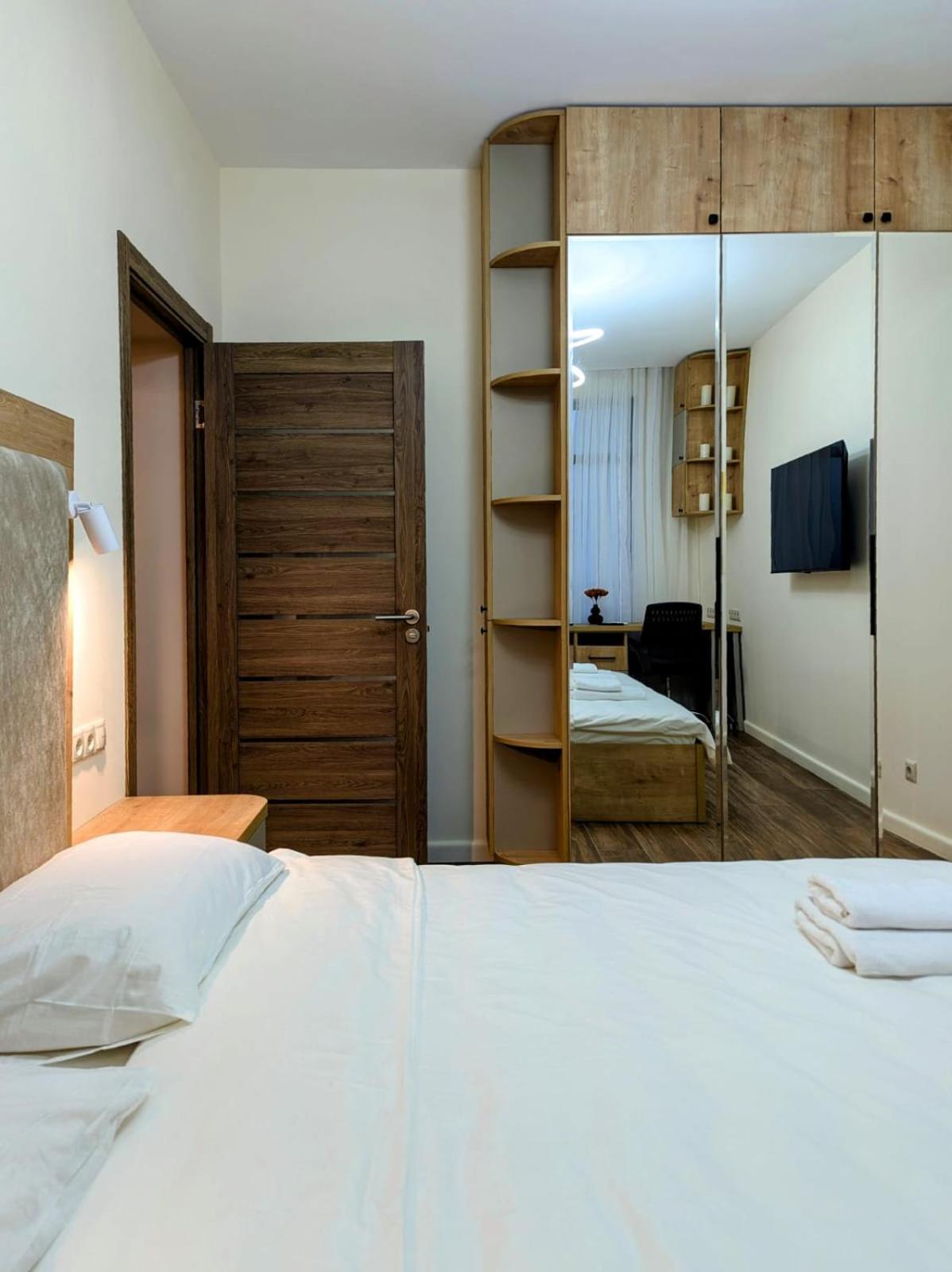 Intourist Residence Premium Studio Batumi Esterno foto